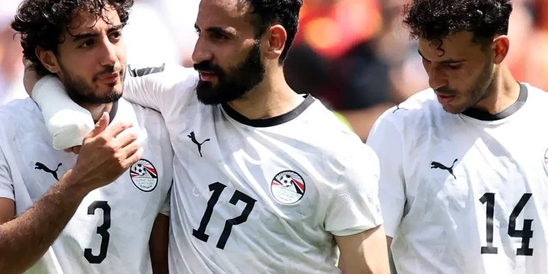 قرار صادم للفيفا ضد بعض لاعبي المنتخب المصري قبل مواجهة استراليا