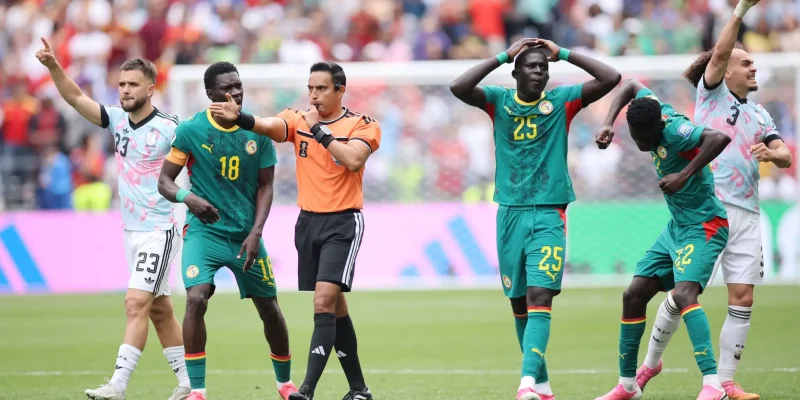 تسريبات سرية تكشف بالمستور ماذا وقع للمنتخب السنغالي بعد مزاجهة بلجيكا